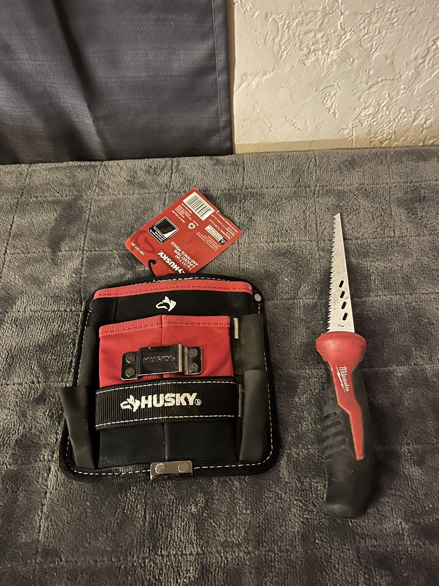 Husky Pouch And Drywall Saw