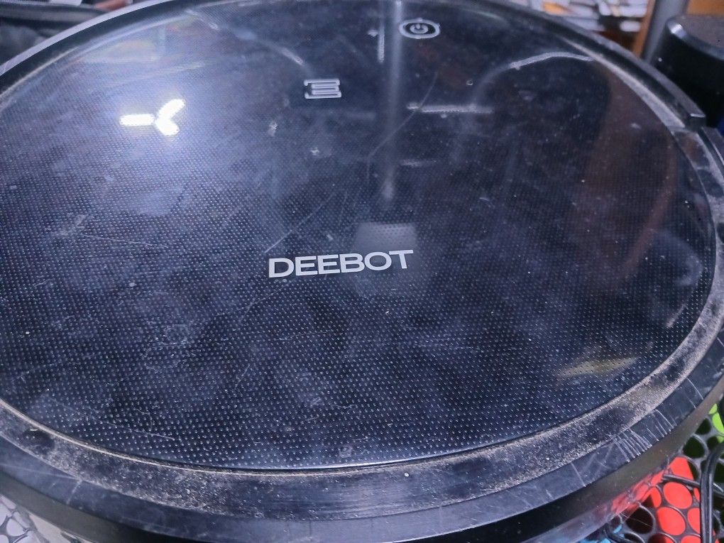 Ecovacs Deebot 500 Robotic Vacuum Cleaner - Black DC3G