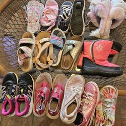 Girls Shoes, 14 Pairs, Sizes 13-2