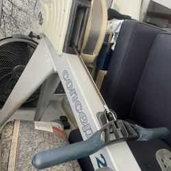 Erg Rowing Machine Concept 2