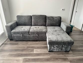 Couch with chaise