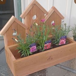 Birdhouse planter