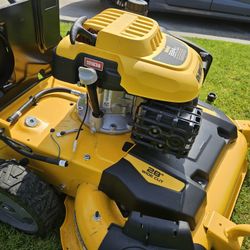 DEWALT 28 in. 224cc E-GOV Engine 3-in-1 Gas RWD Self- Propelled Lawn Mower with High Rear Wheels