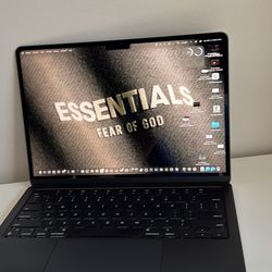 MacBook Air 13 inch M2