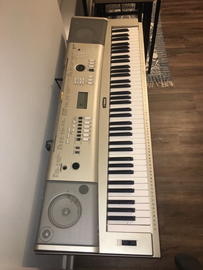 Yamaha, electric keyboard, nonweighted keys, YPG235 model. Used. for
