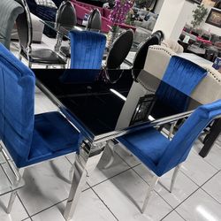 5pc Dining Set 💙🖤