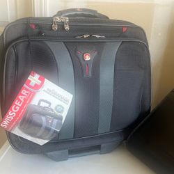 Swiss Gear Computer Case 15.4 / 17 Inch Computer Case