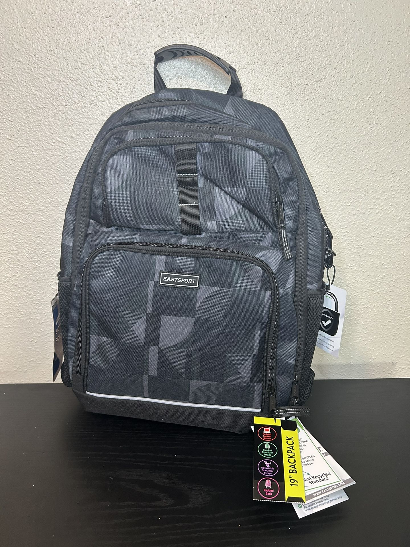 🎒 Eastsport 19” Backpack — Stylish, Durable & Perfect for Everyday Use