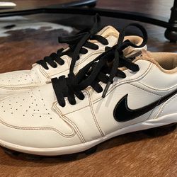 Nike Men's Jordan 1 Retro MCS Baseball Cleats - white / black size 8 (used)