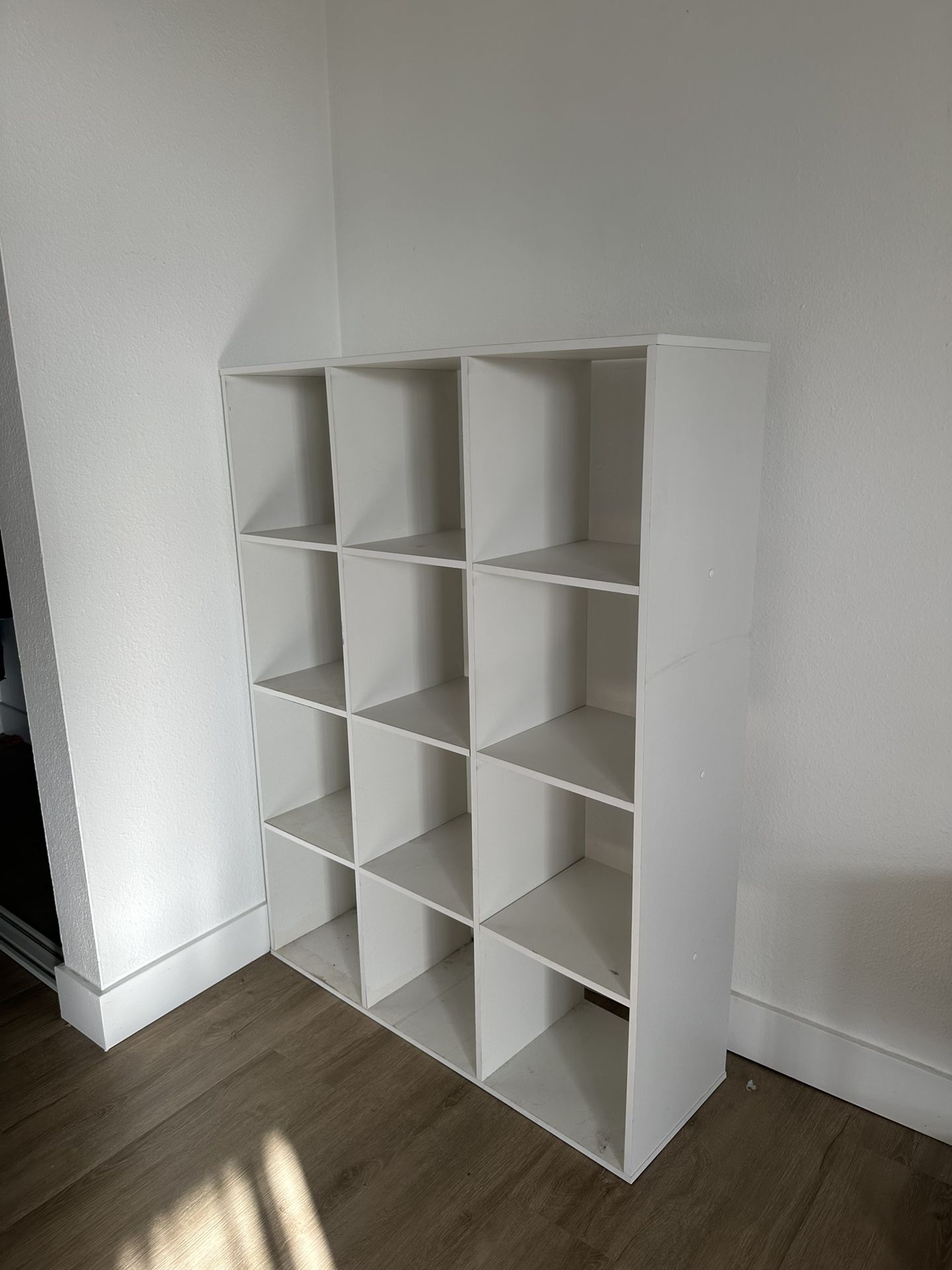 White Shelves