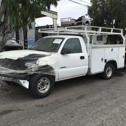 Silverado 2500 6,0 Parting Out
