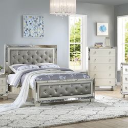 New Queen Bedroom Set 5 Pieces 