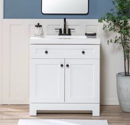 30-inch W Bathroom Vanity in White with Cultured Marble Sink Top