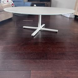 Herman Miller 48” Round Eames Coffee Table 