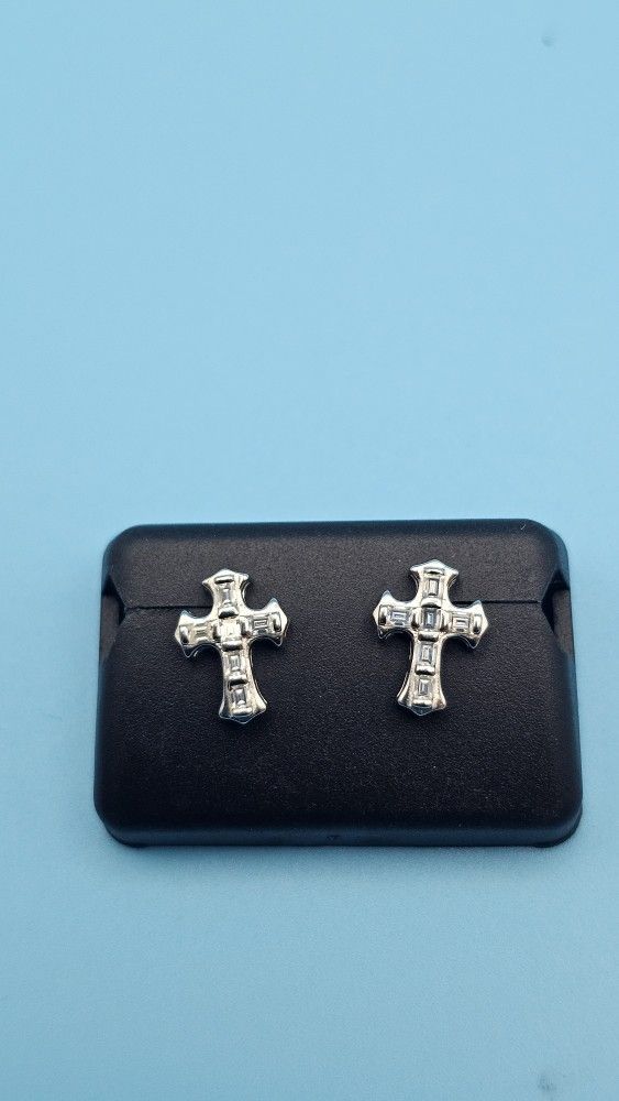 π₯ S925 Moissanite Cross Earrings β 1.0 CTW β $40 π₯