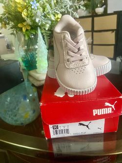 Baby Pink Pumas 5c