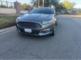 2013 Ford Fusion SE