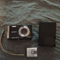 Sony Cyber-Shot DSC-W370 With Battery And Charger Read The Description