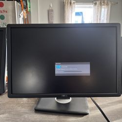 Dell P2213 22” Monitor – Adjustable Stand – Works Great