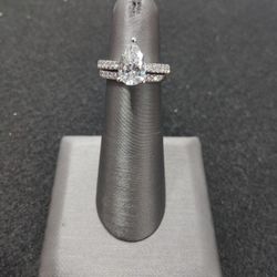 Ladies Diamond Ring 