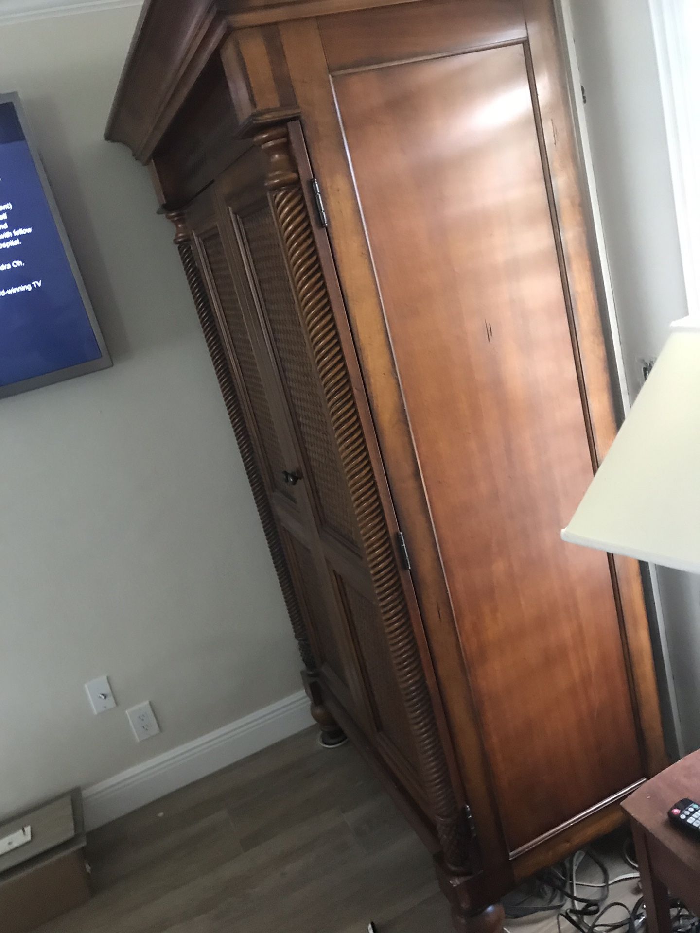 Armoire