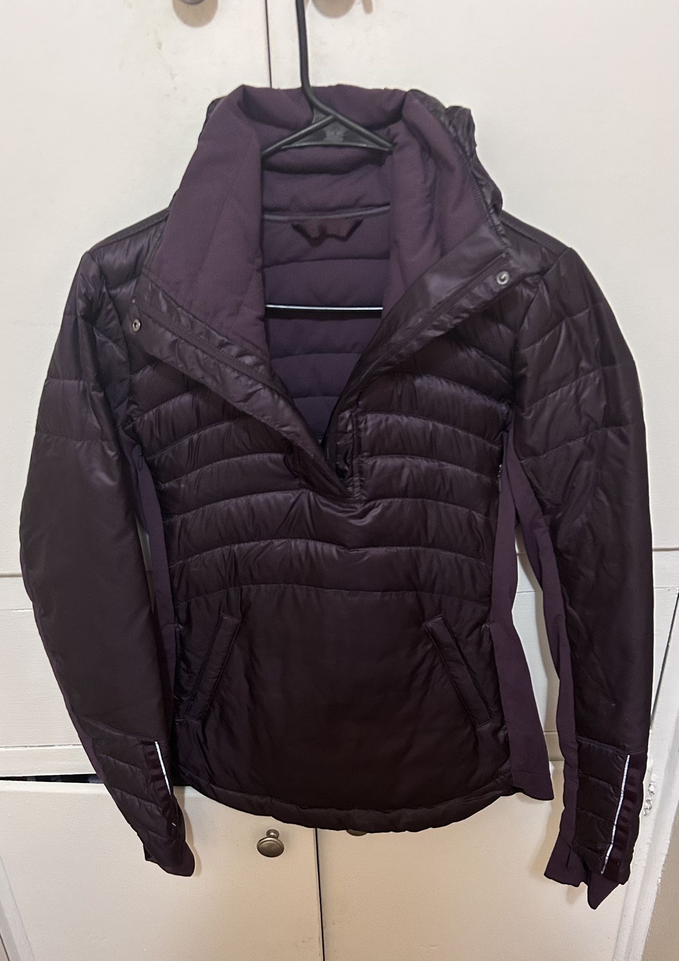 Lululemon Women’s Size Small Pullover