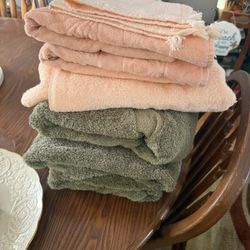6 Large Bath Towels 