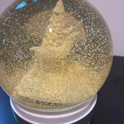 Snow Globe 