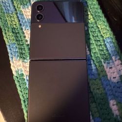 Samsung Galaxy Z Flip 4