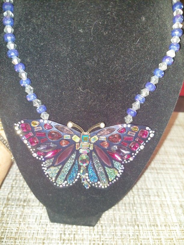BETSY JOHNSON BUTTERFLY WITH CRYSTAL BEAD NECLACE
