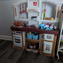 Play Kitchen