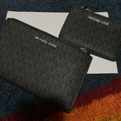 Micheal Kors Wallets 