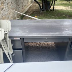 Free Desks And Outdoor Furniture
