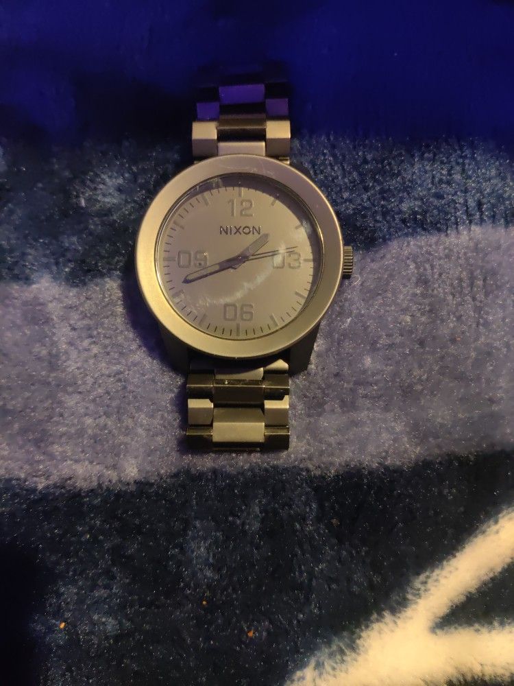 Nixon Watch