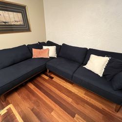 Jollene 113" 2-pc Midnight Blue Sectional