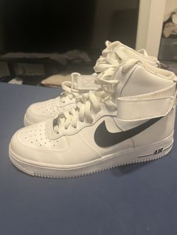black/white forces size 8