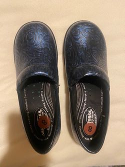 Clogs
