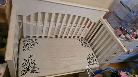 Baby crib