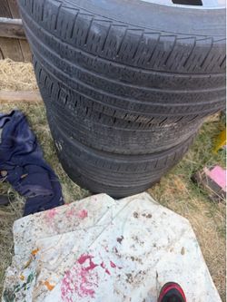 2010 Honda Ridgeline extra set of rim and tires  25560r17
