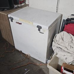 5 Cubic Feet Deep Freezer Works Great No Longer Need $50 ObO
