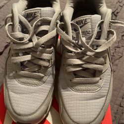 Tennis Shoes
