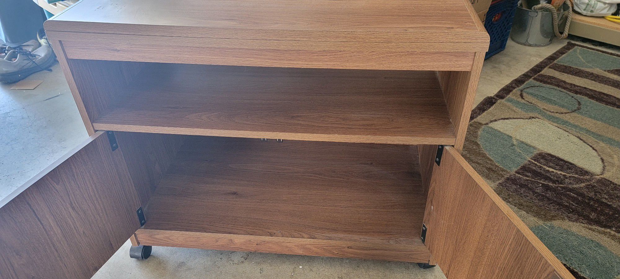 TV Stand w/swivel Top and Storage