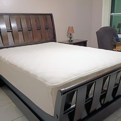 Bedroom set in great condition