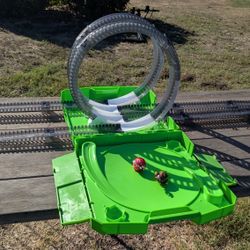 Power Rippers 2-in-1 Competition Track Set with Dual Loop Launcher and Battle Arena