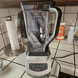  Ninja Professional Blender 1000-Watt