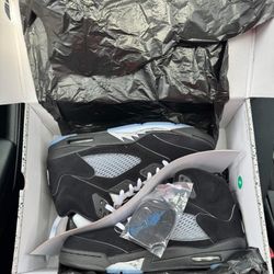 Jordan 5 Reimagined “Metallic Black” Size 10