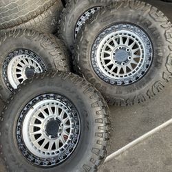 Vendo Rines Nuevos 17x9 De Ancho De 6-135 De 6 Virlos Con Llantas 285/70/R17 Goodyear Las 4 Por $970 ✅💯🔥