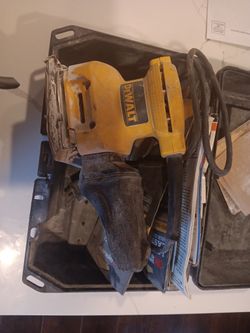 Dewalt Electric Sander