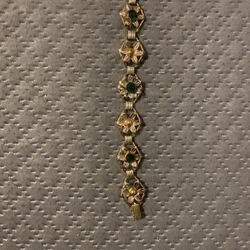 Gold Tone Bracelet Size 8