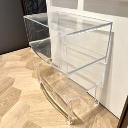 KARTELL - GHOST BUSTER  Commode